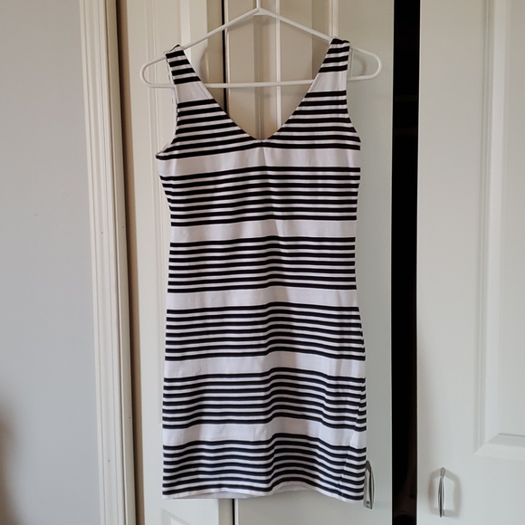 Dress - Picture 1 of 1